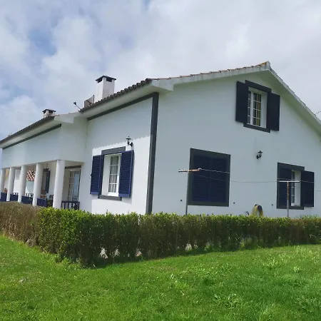 Homestay Mendonca Povoacao (Sao Miguel)