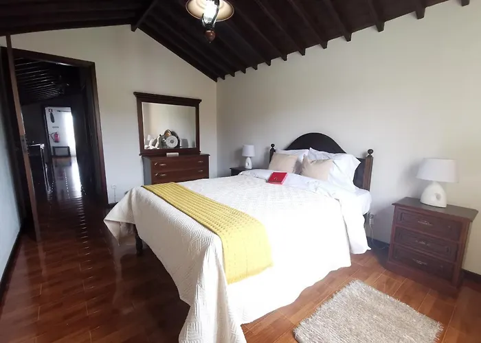 Mendonca * Povoacao (Sao Miguel)